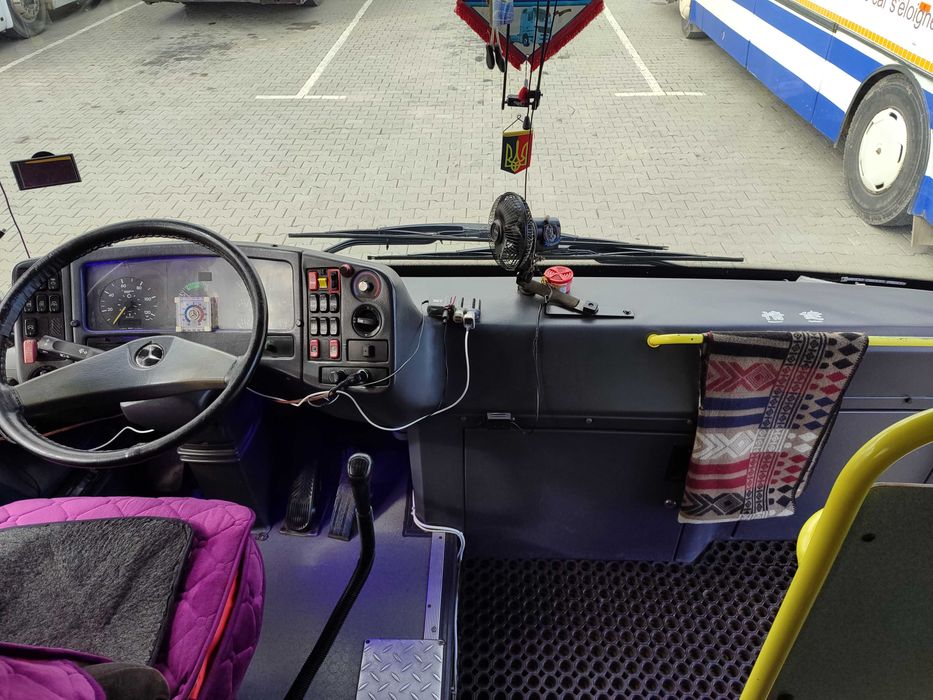 Автобус Mercedes-Benz Tourismo O350 SHD 57 сидячих місць