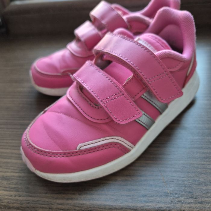 Кросівки Adidas. Устілка 19.5см)
