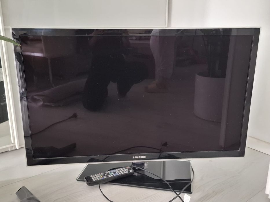 Samsung telewizor UE40d5000pw