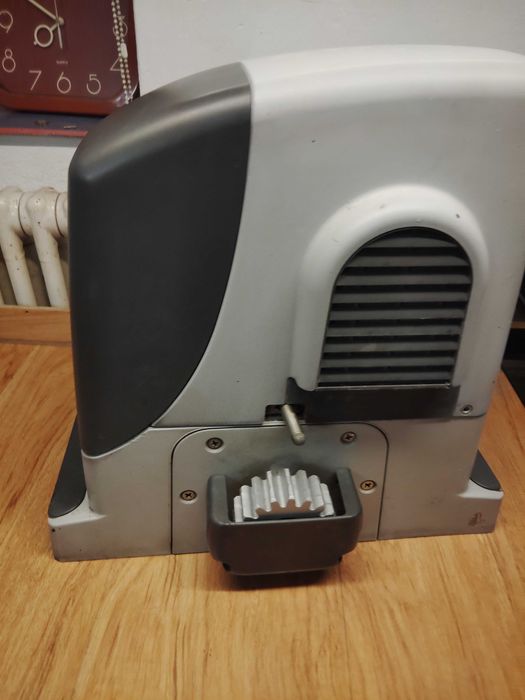 Napęd NICE RUN do 2500KG