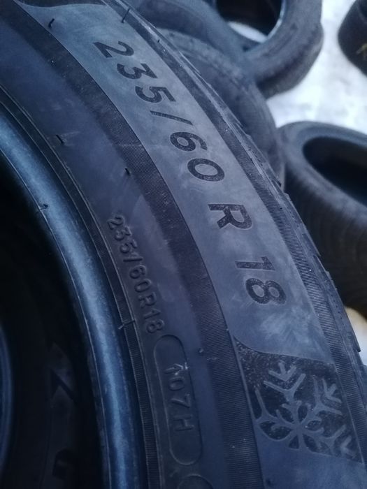235/60/18 Michelin 2022 rok zimowe