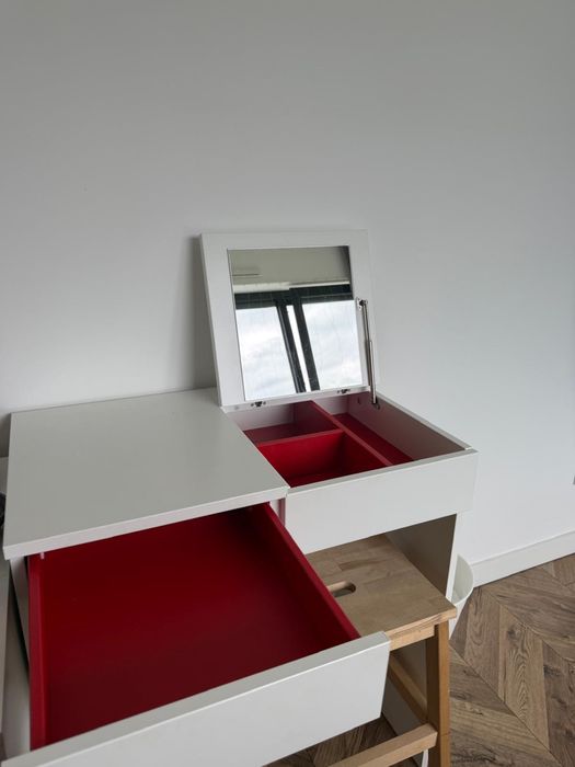 Toaletka IKEA Brimnes