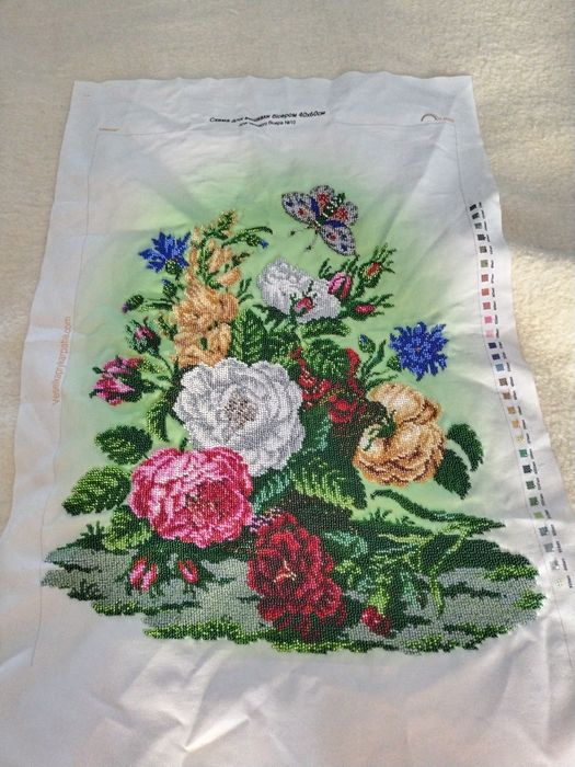 Продаються картини з бісеру