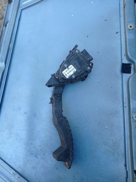 Педаль газу Рено 8200002904 Renault Laguna 2 1.6 1.9 2.2