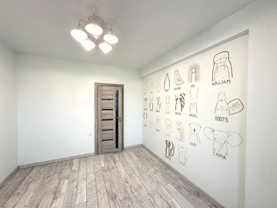 2 кімнатна квартира . Центральна частина Вишневого. Держпрограми.