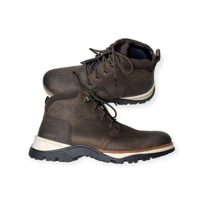 Кожаные ботинки Clarks.