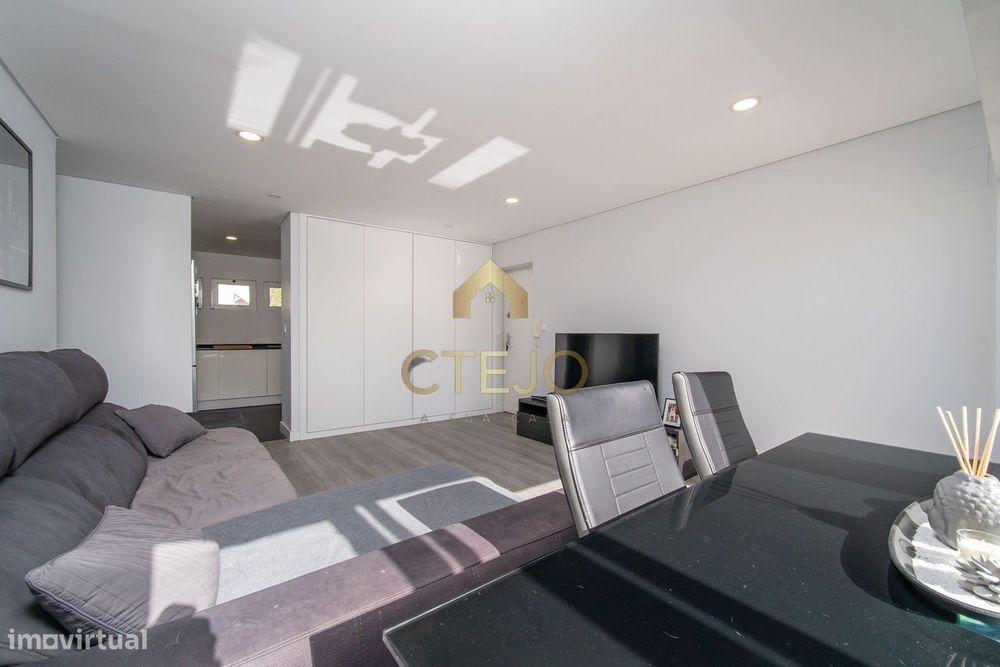 Apartamento T3 C/Arrecadação - Olivais Sul
