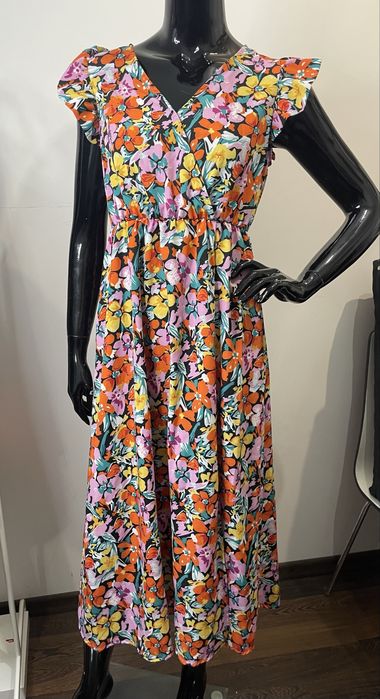 Sukienka maxi w kwiatki