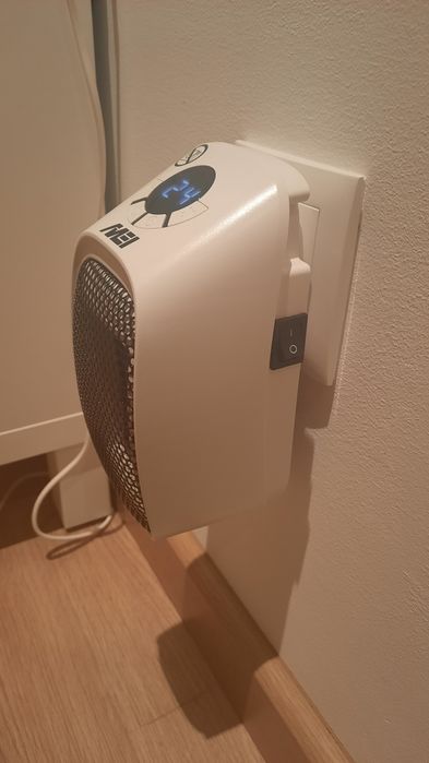 Aquecedor cerâmico de tomada