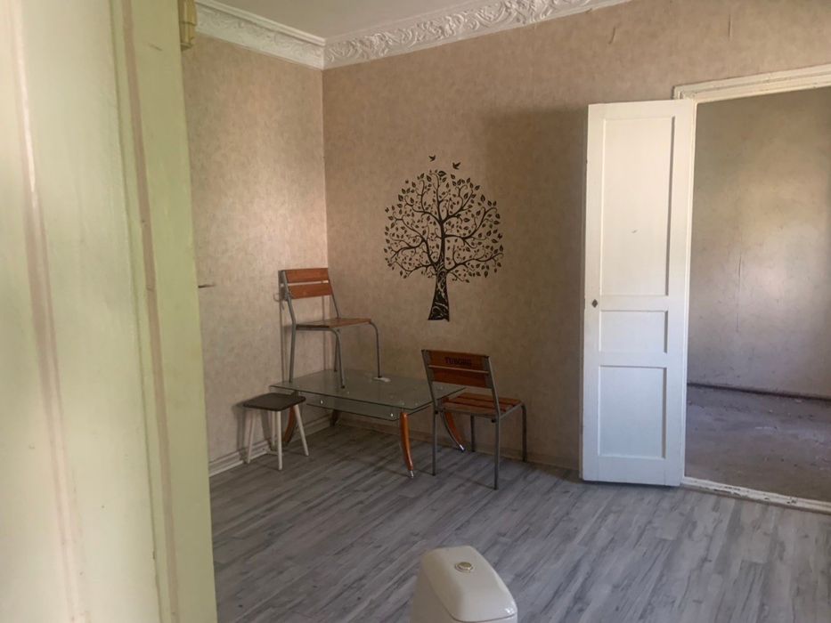 Продам 2-кімнатну квартиру на вул. Мала Арнаутська