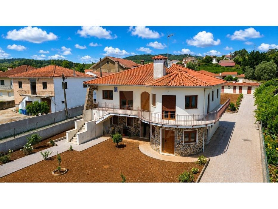 Moradia T4 c/ Jardim | Moure - Vila Verde