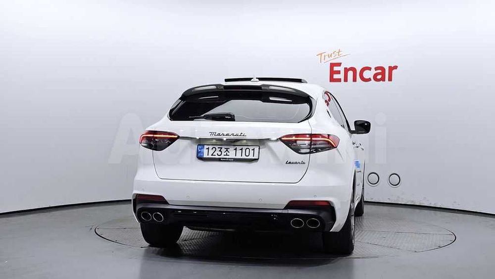 2022 Maserati Levante 3.0 AWD Modena