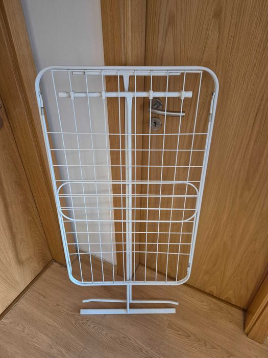 Estendal Ikea modelo Mulig