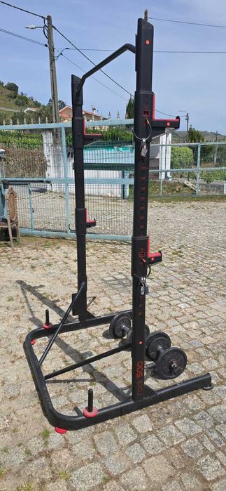 Halteres variados para musculação