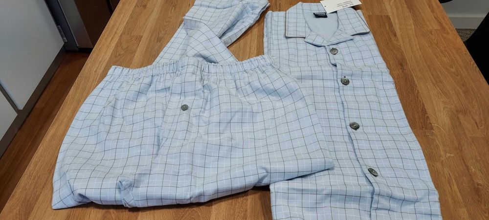 Roupa interior nova com etiqueta