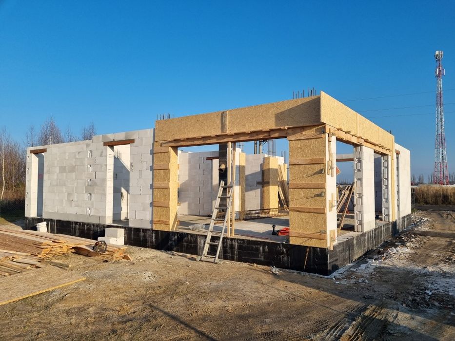 Budowa domów, usługi budowlane