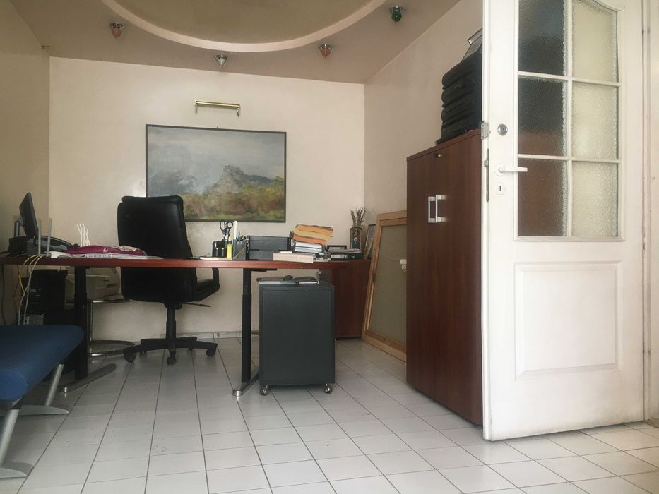 Продаж  Нежитлове Приміщення 150 м. вул. Оболонська 47 ФАСАД - More