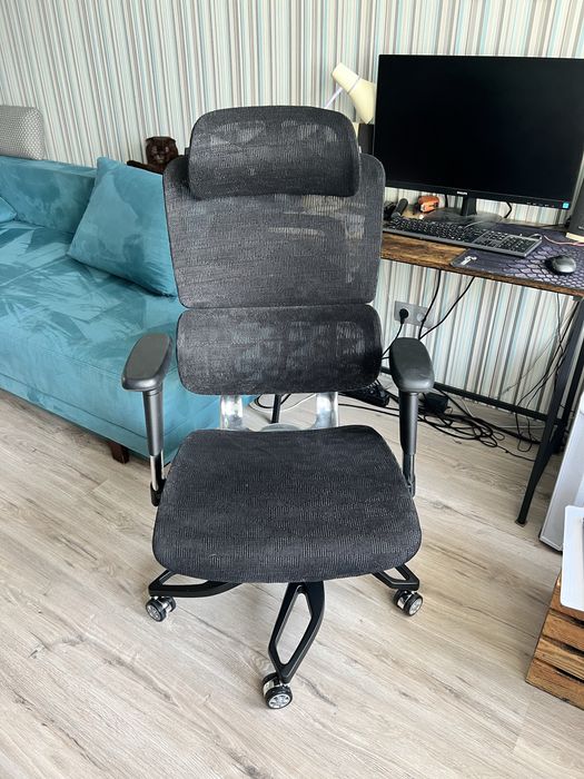 Компʼютерне крісло GT RACER