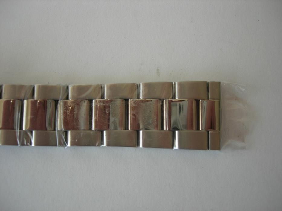 Bracelete Relógio Metálica 2 Tons Maciça 20mm Fecho Bascula