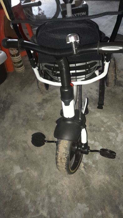 Cadeira com triciclo para criancas