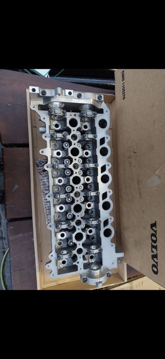 Głowica Nowa 314.014.66 002 kompletna wałki  VOLVO XC60 V60 V70 XC70