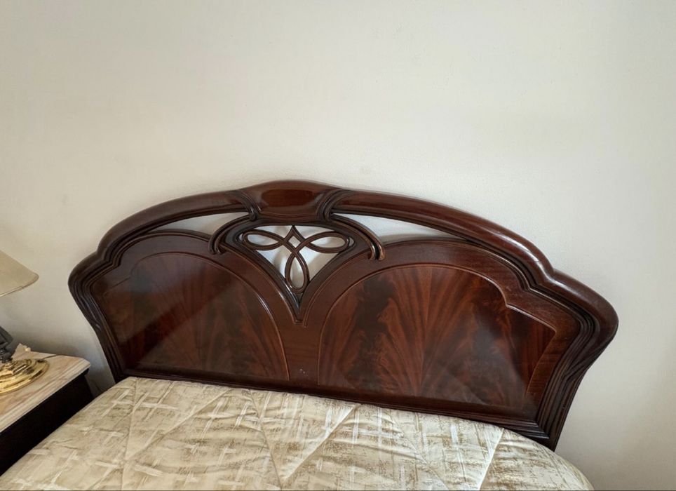 Cama de casal Mogno 140x190 (venda URGENTE)