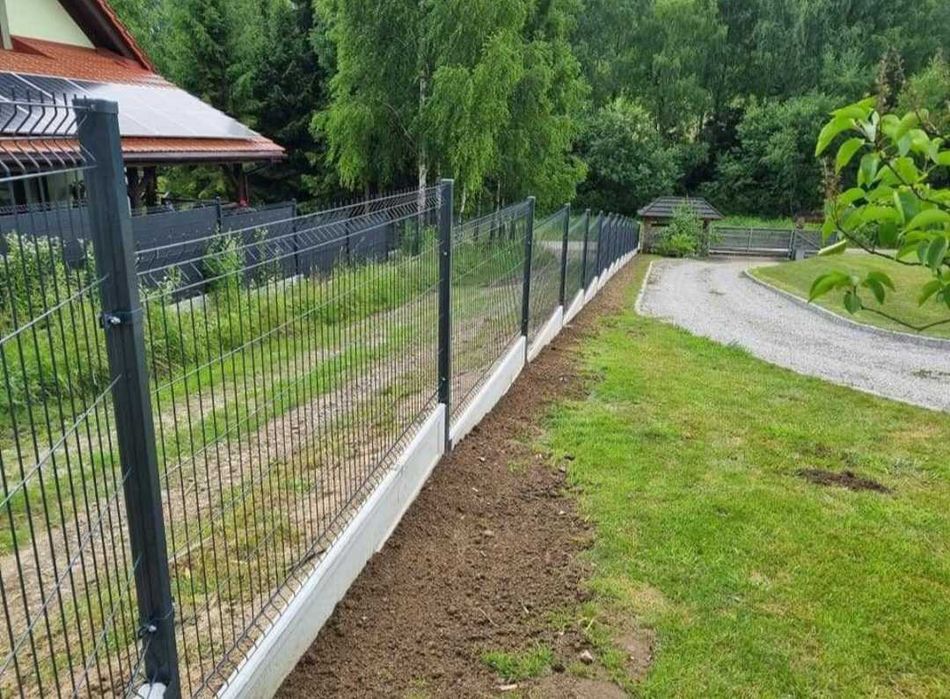 Ogrodzenie panelowe wys. 153cm fi 4mm + podmurówka 20cm mb