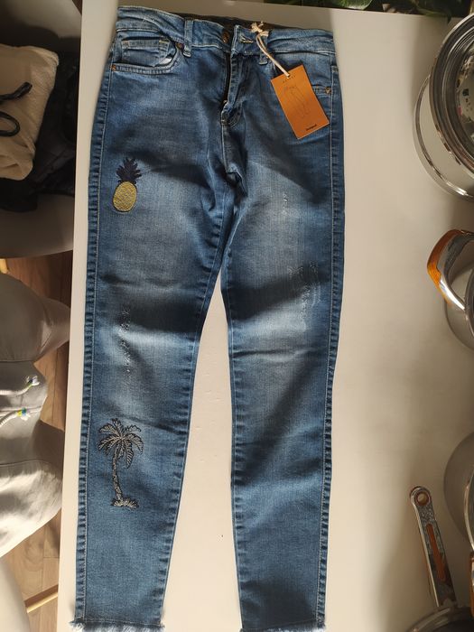 Dżinsy nowe desigual