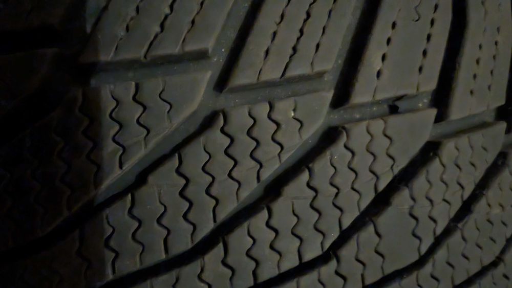 Opony Nexen 245/40 R18 WINGUARD SPORT (zimowe)