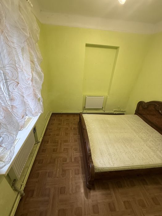 Здам 2 кім центр міста ,  свій дворик !