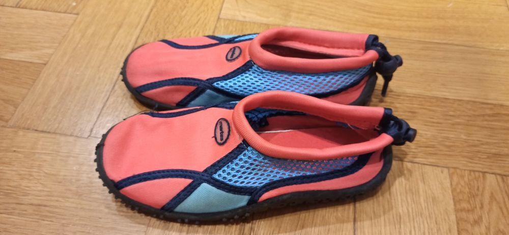 Buty do wody rozmiar 30