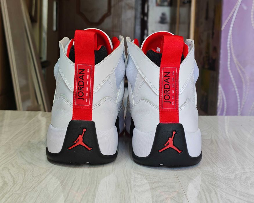Оригінальні Кросівки Nike Air Jordan Jumpman Two Trey