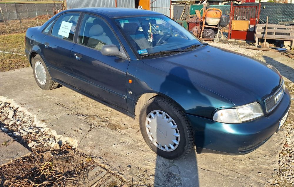 Audi a4 b5 1994r 1,8 benzyna plus lpg