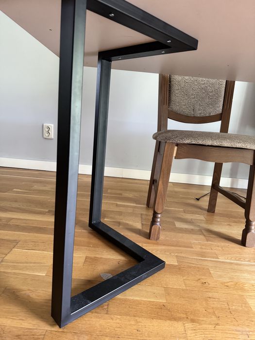 ТЕРМІНОВО! Ціна мінімальна! Стіл 200х117 см, висота 78 см