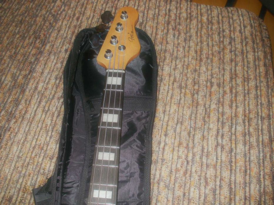 Продам бас гітару  JB  Fox Pro