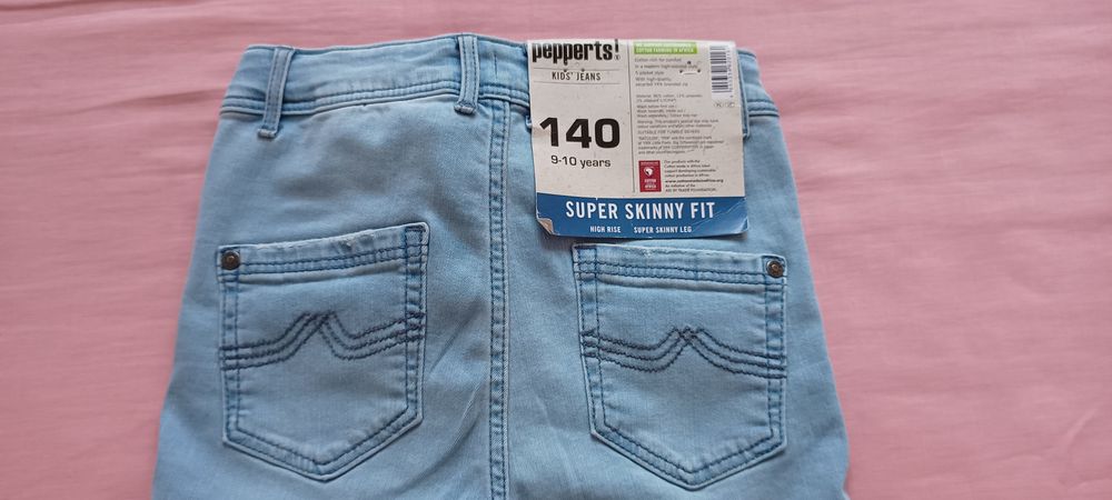 Jeansy dziewczęce 140 pepperts NOWE
