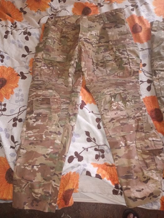 Продам штани мультикам- 600 грн
