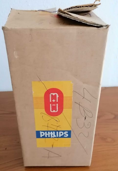 Válvula eletrónica, "Philips 4B32", peça muito antiga