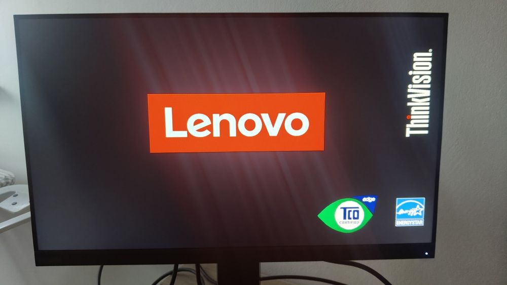 Monitor Lenovo ThinkVision e24-28 jak nowy