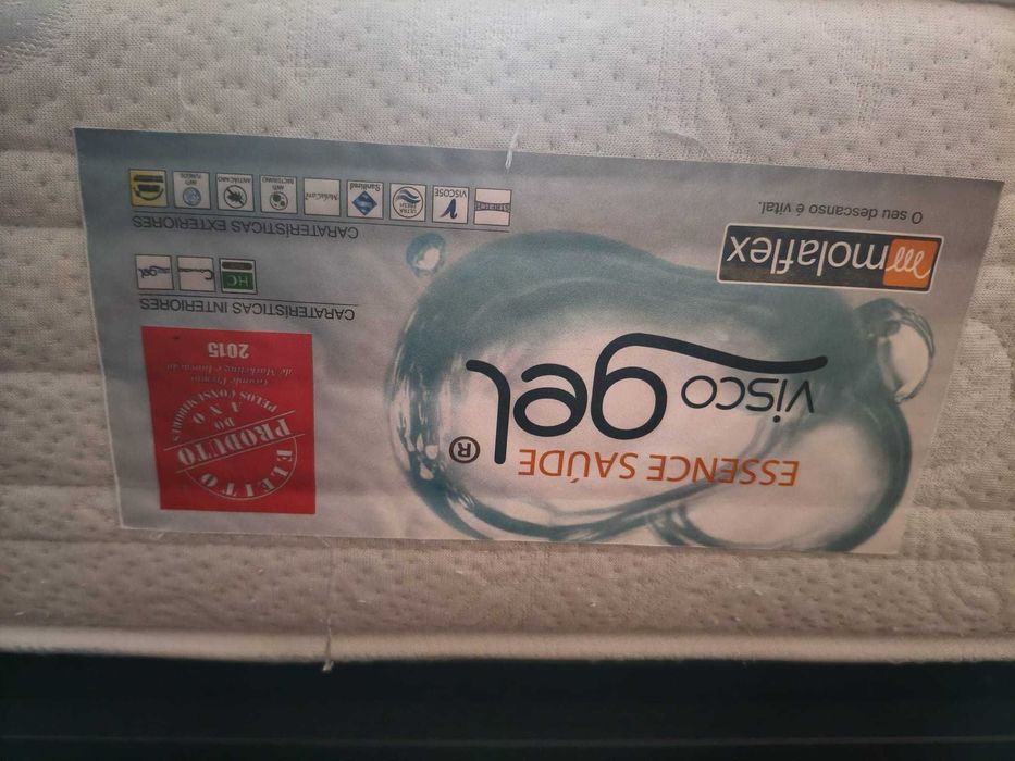Cama em ferro preta 1,20 m x 1,90 m