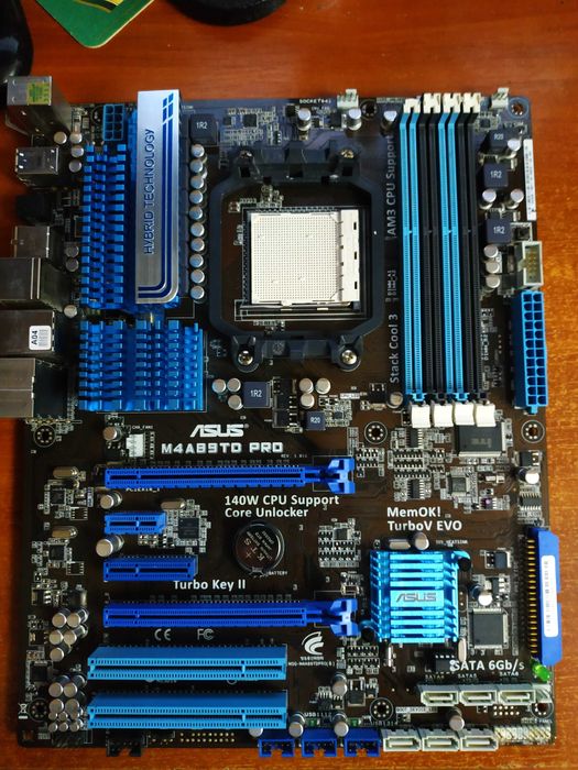 материнка AM3+ ASUS M4A89TD-PRO не рабочая.