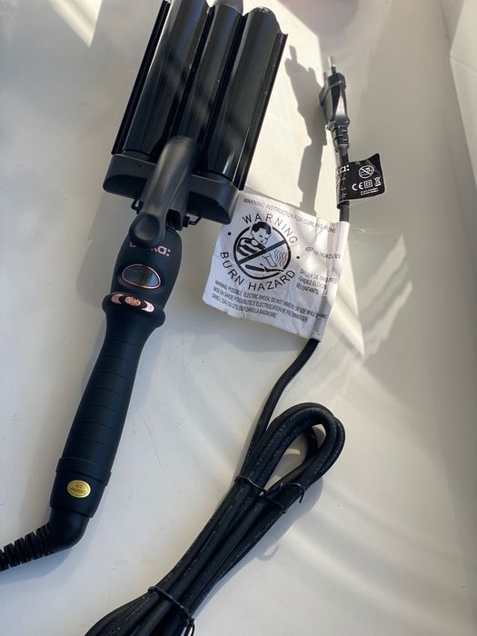 Професійна трійна плойка Amika для хвиль (Beach Waves) — хороший  стан