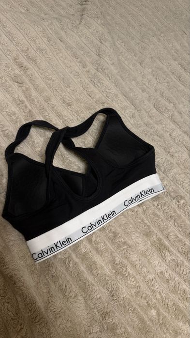 Топ Calvin Klein