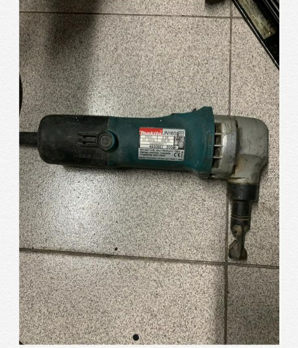 Máquina Makita Jn1601