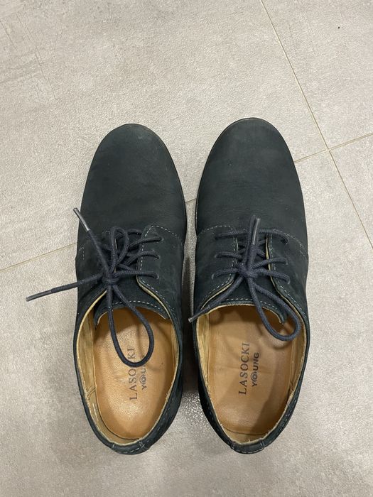 Buty eleganckie 33