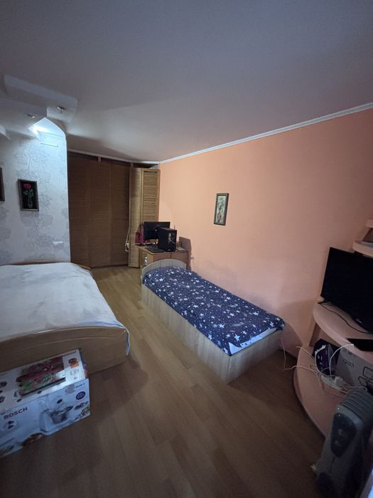 Продам 1ккв по вул. Незалежності 2/9поверх!