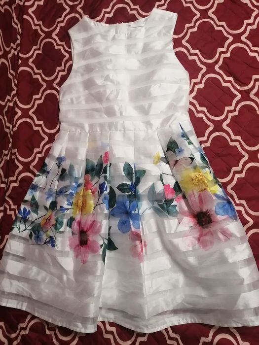 Красивое брендовое платье M&S на девочку 8-10 лет, р. 140-146 см.