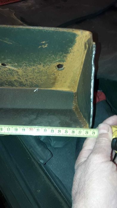 Kubełki , czerpaki z przenośnika taśmowego