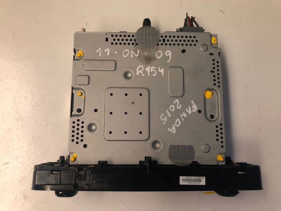 FIAT PANDA III AUTO RADIO - R154