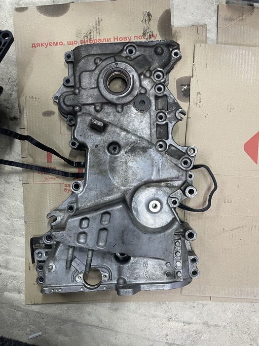 Крышка ГРМ+ Поддон Hyundai elantra AD 2.0 бензин